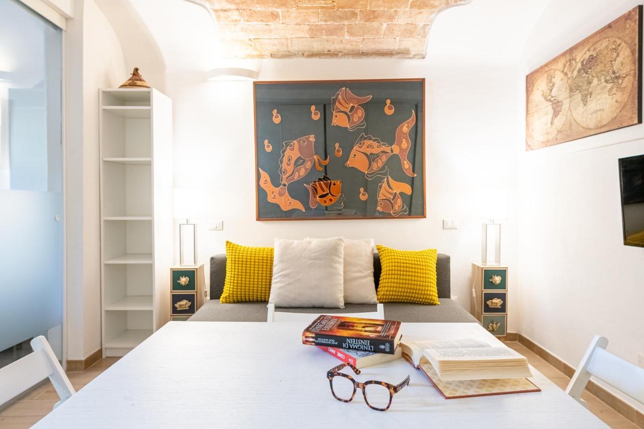 Oltrarno Bright Apartment Con Patio Privato フィレンツェ エクステリア 写真